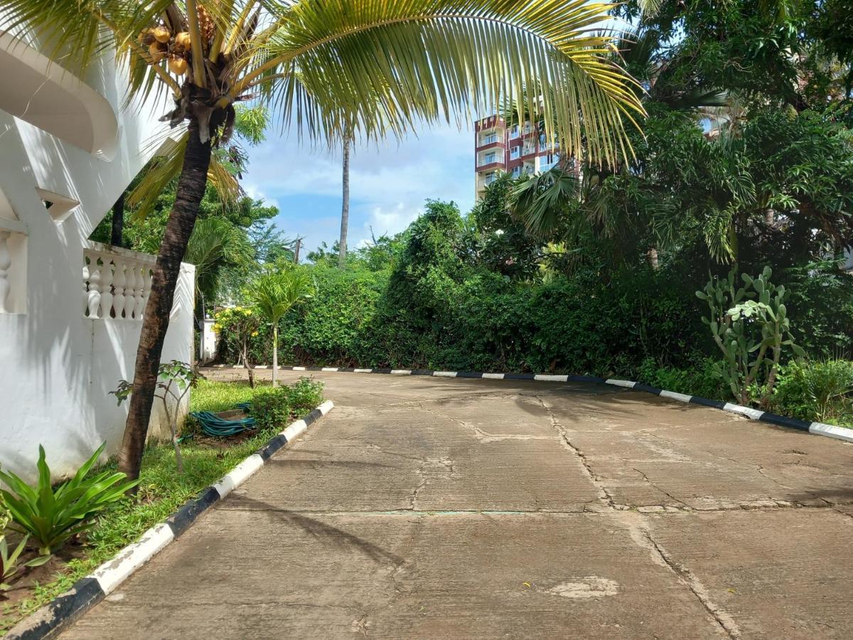 Maasai Villas Mombasa Exterior photo